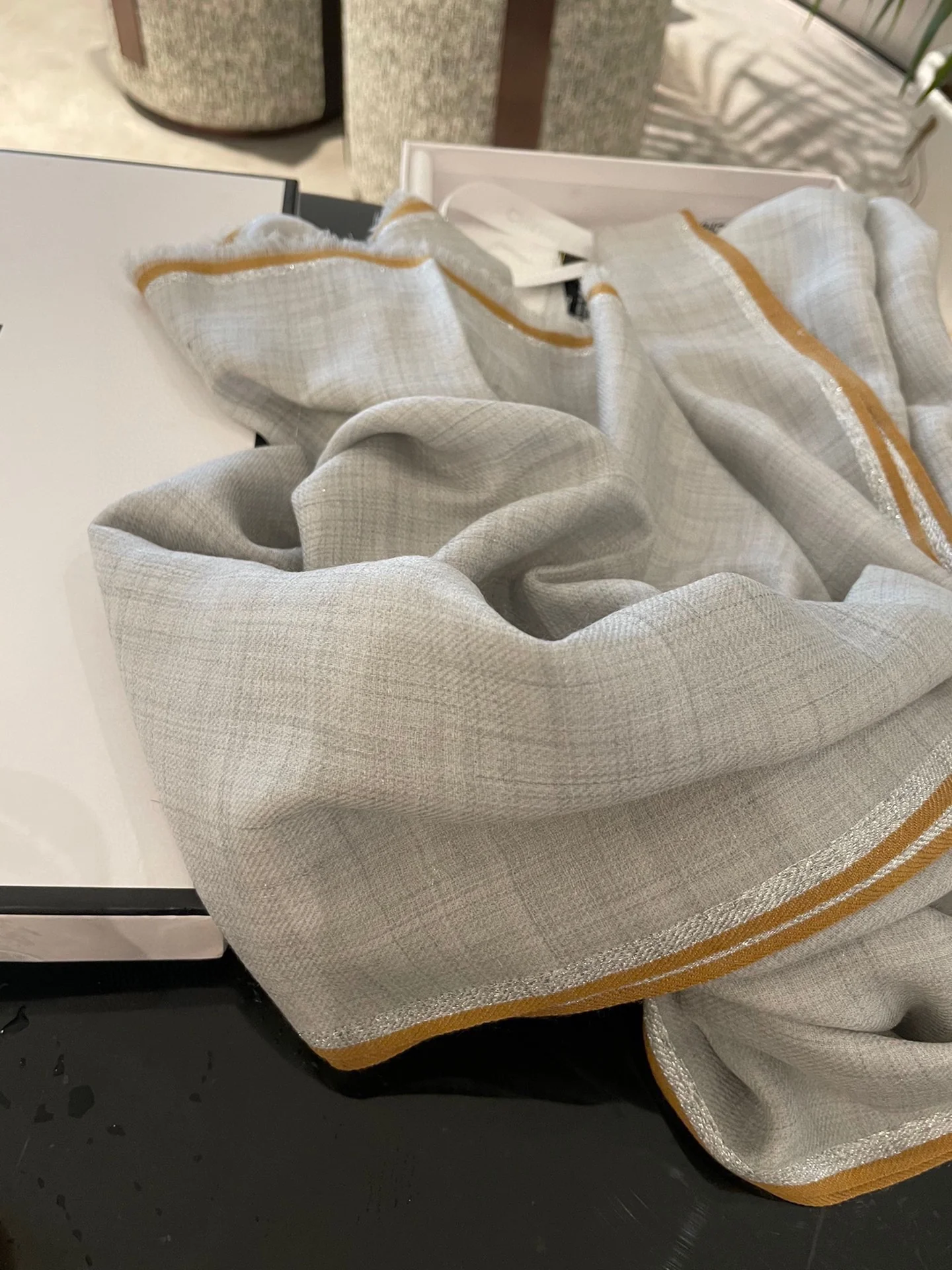 Шарф Chanel с металлизированной нитью - 90-200 см - Кашемир Кашмир Хайленд - Серый