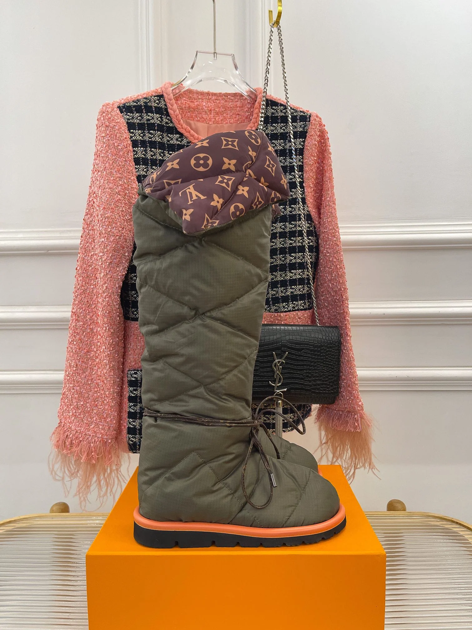 LV - Новинка сезона осень/зима 2022 - Пуховые зимние сапоги