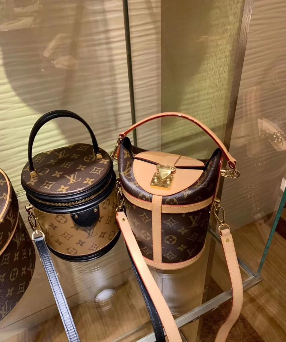 lv-m43986-cannes-cylinder bag
