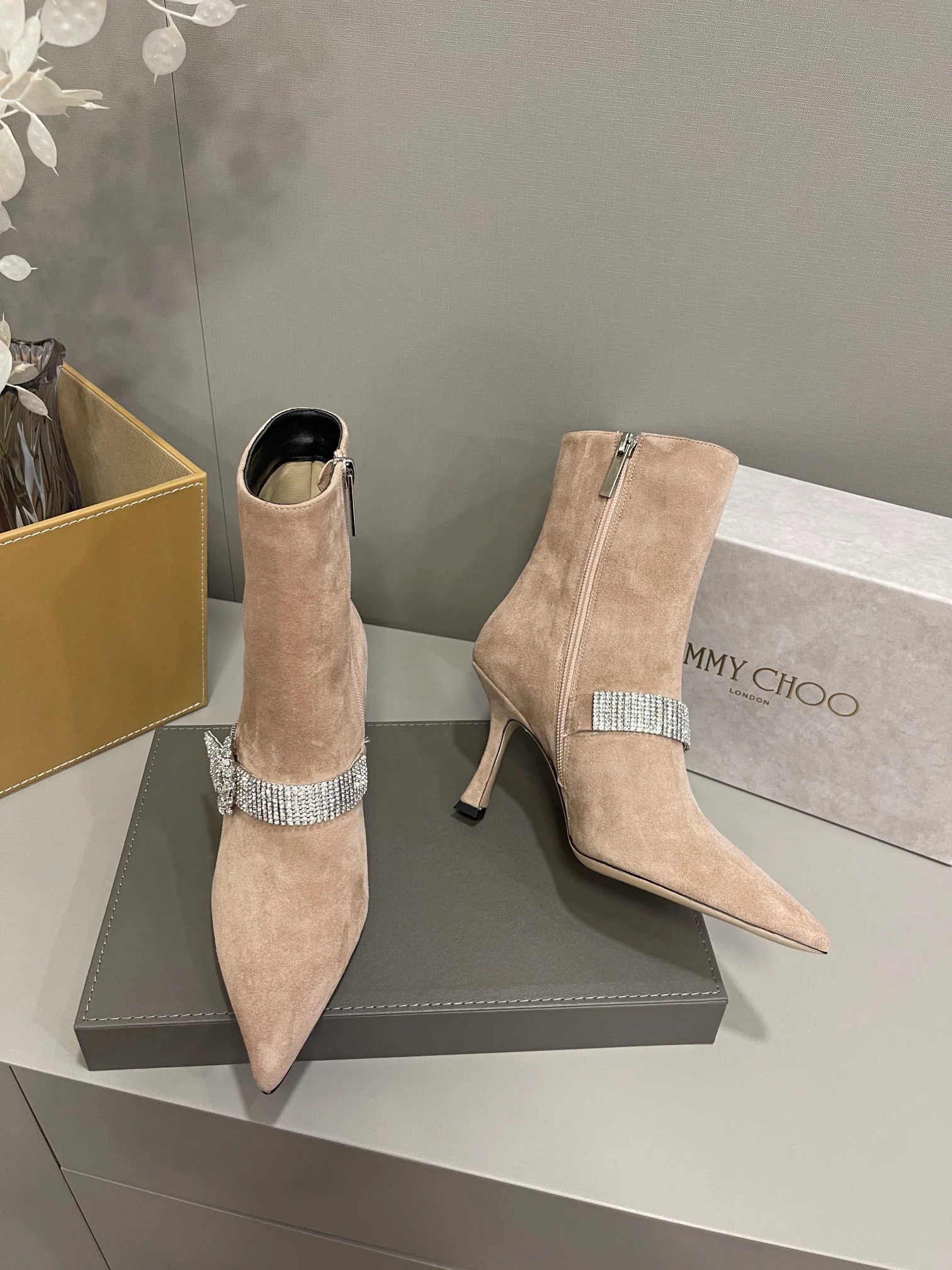 Новинка сезона осень/зима 2022 от Jimmy - Ботильоны на шпильке - Абрикосовый цвет