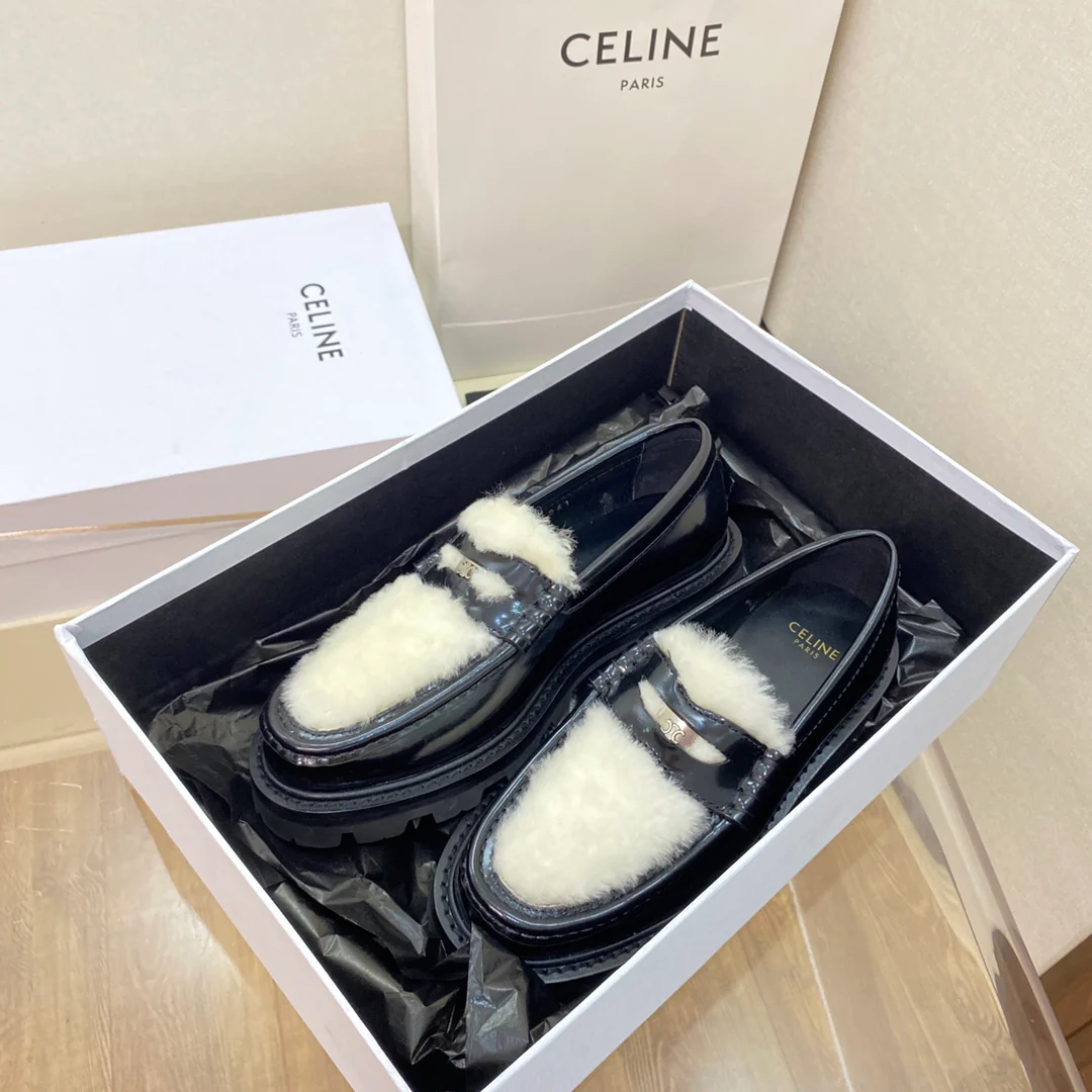 Celine - Меховые туфли в стиле афро