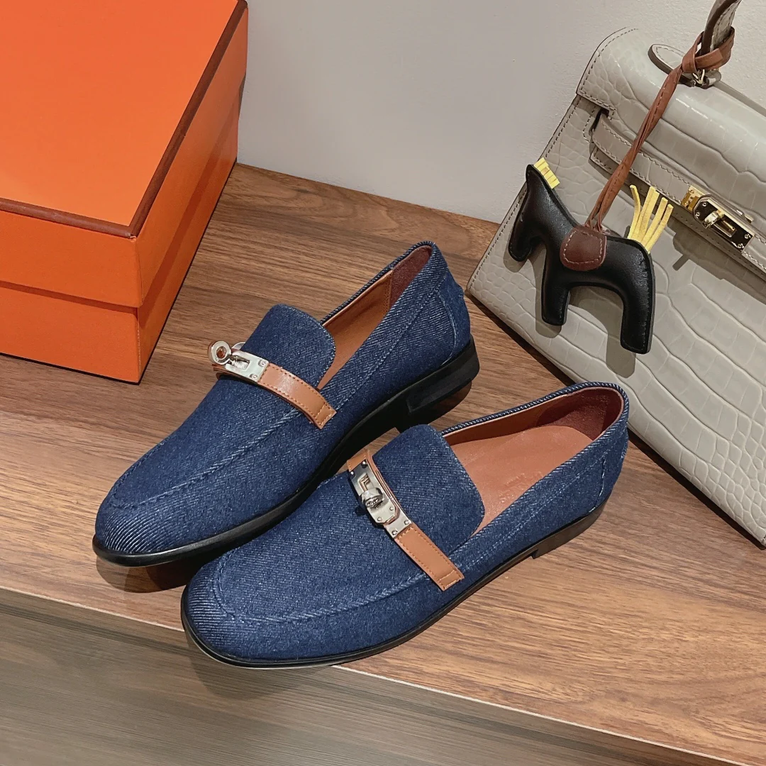 Лоферы Hermes с пряжкой Kelly