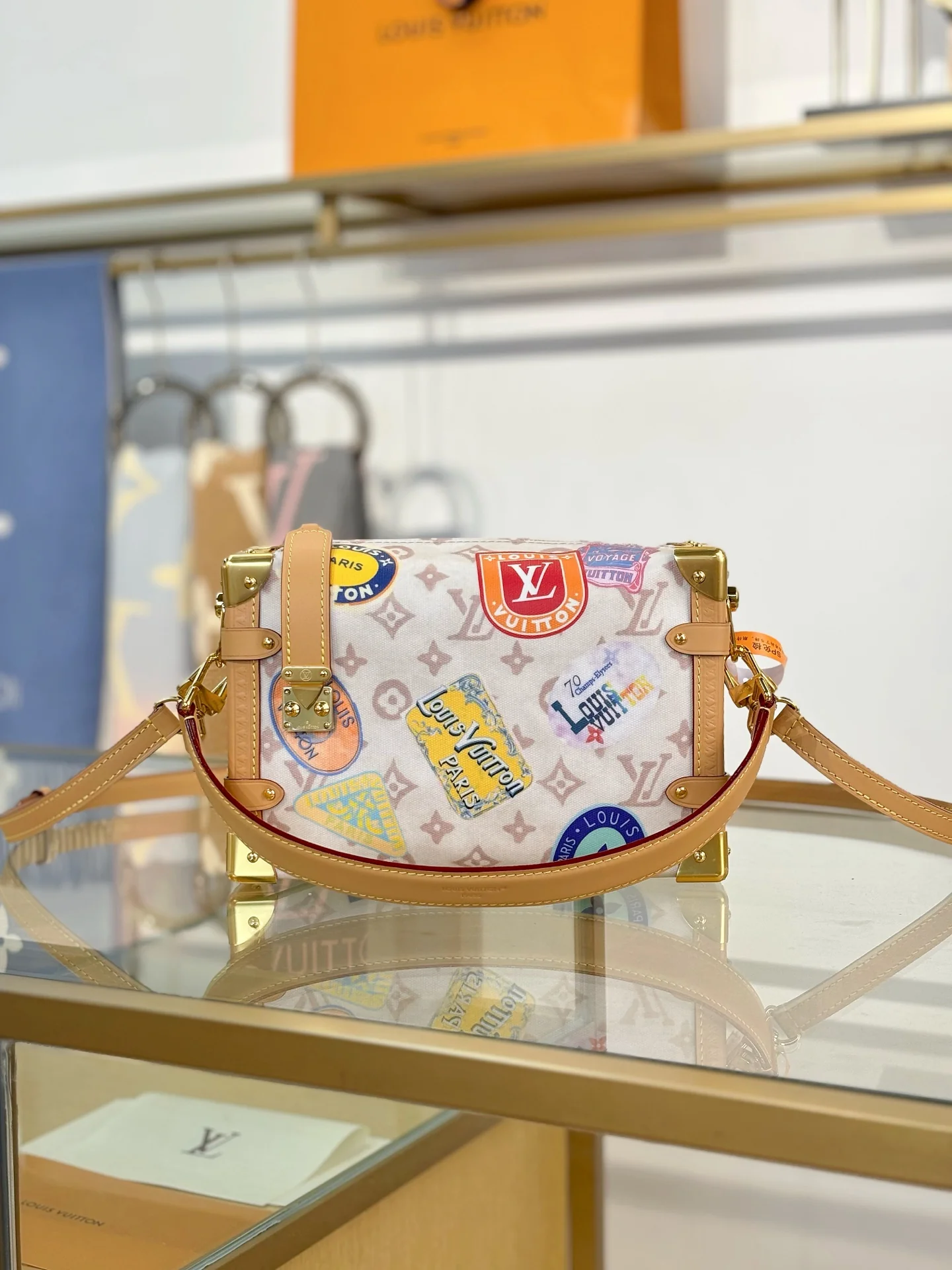 LV-m14606-side-trunk средняя сумка