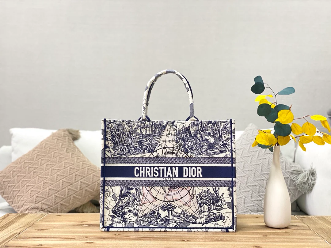Сумка Dior Book Tote, большой размер 41-5 см, пятиконечная звезда.