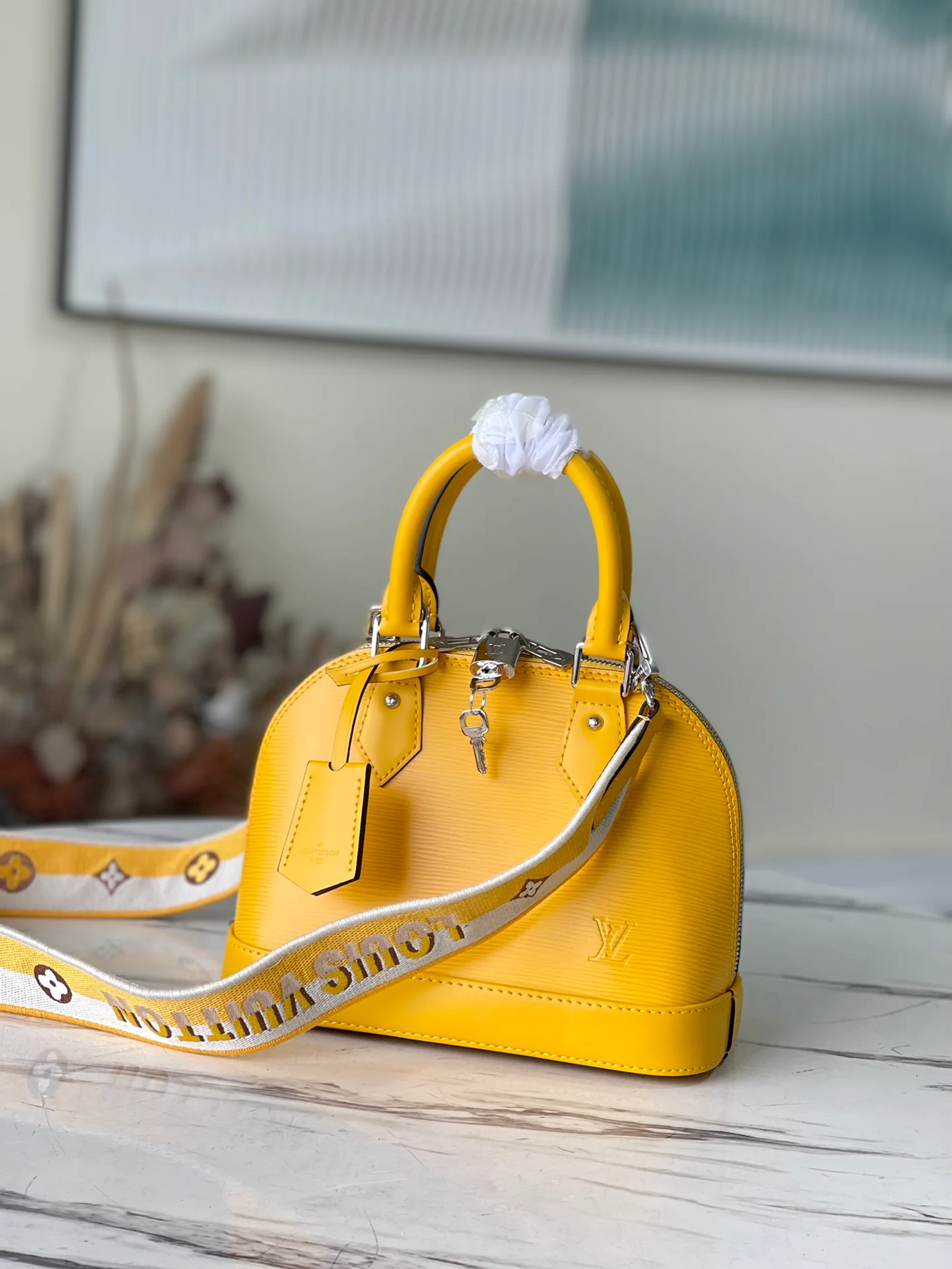 m59358-LV-alma-shell bag-yellow