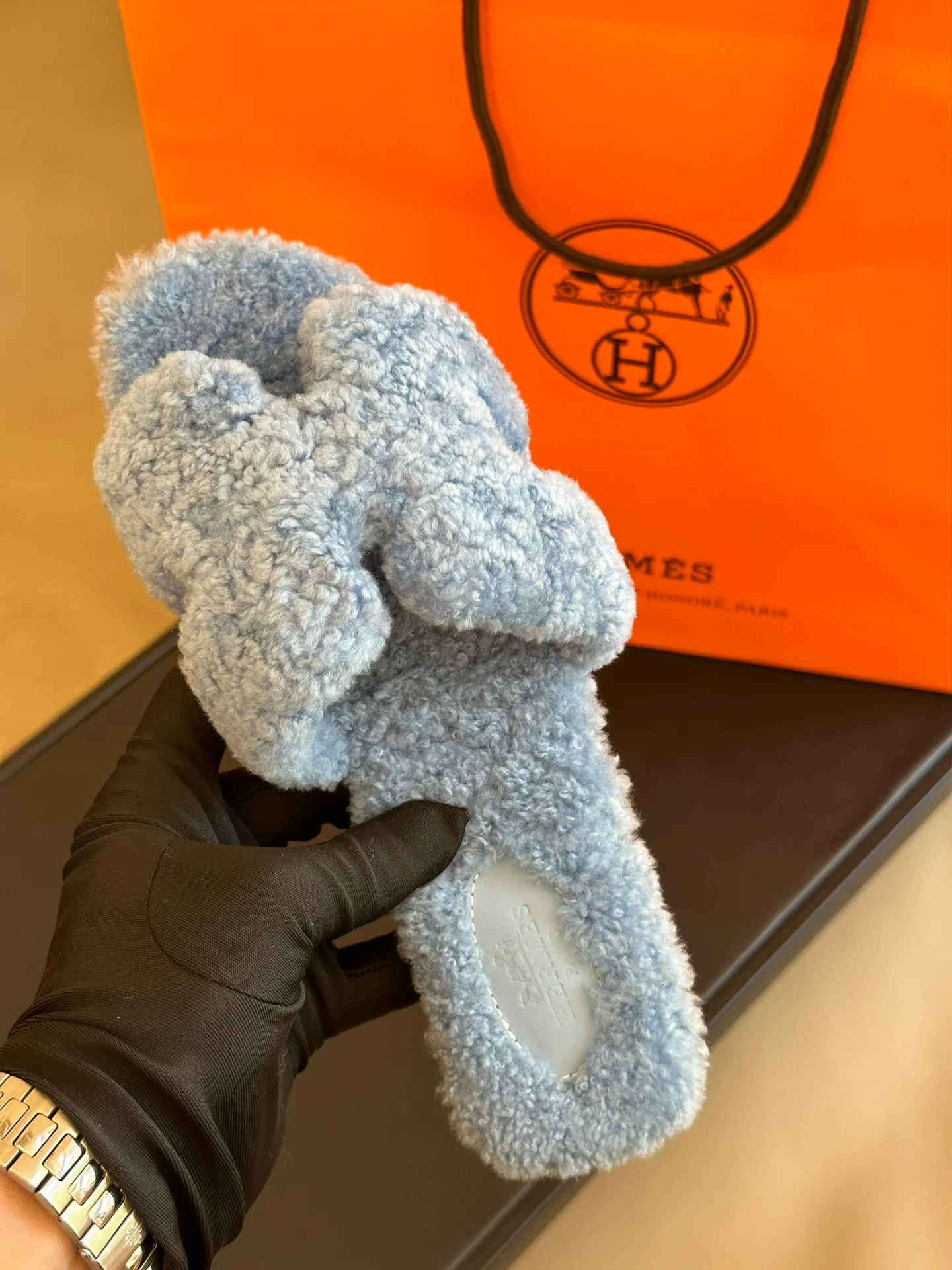 Сандалии Hermes 2024 с кудрявым мехом - синие