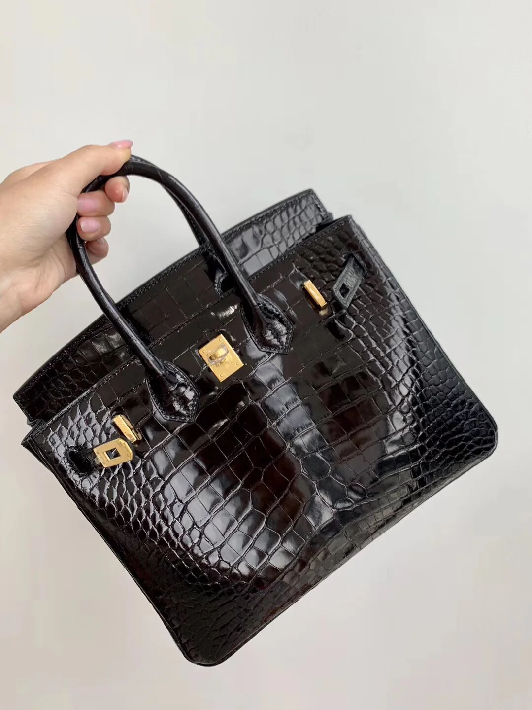 Hermes Birkin 25-89noir, кожа аллигатора, черная золотая пряжка