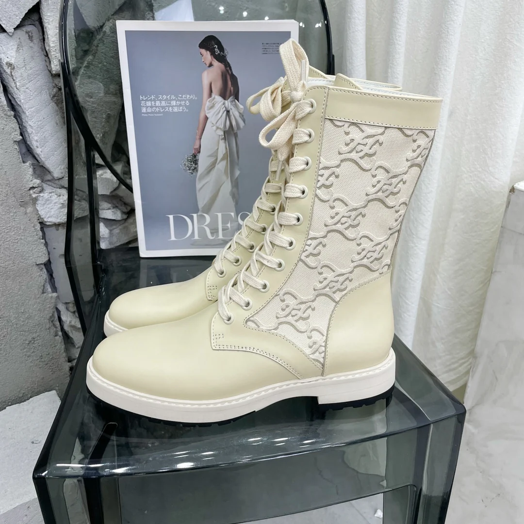 Fendi - Высокие сапоги на шнуровке - Белые