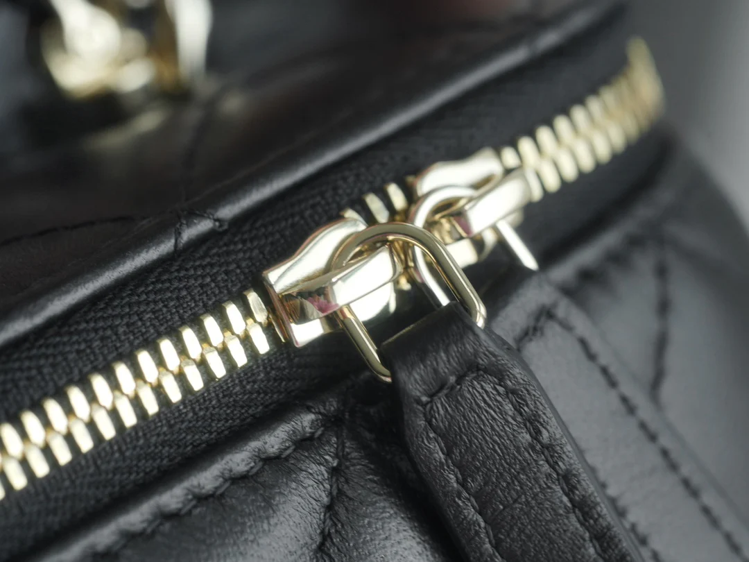 Chanel - Длинная сумка-коробка - Черная