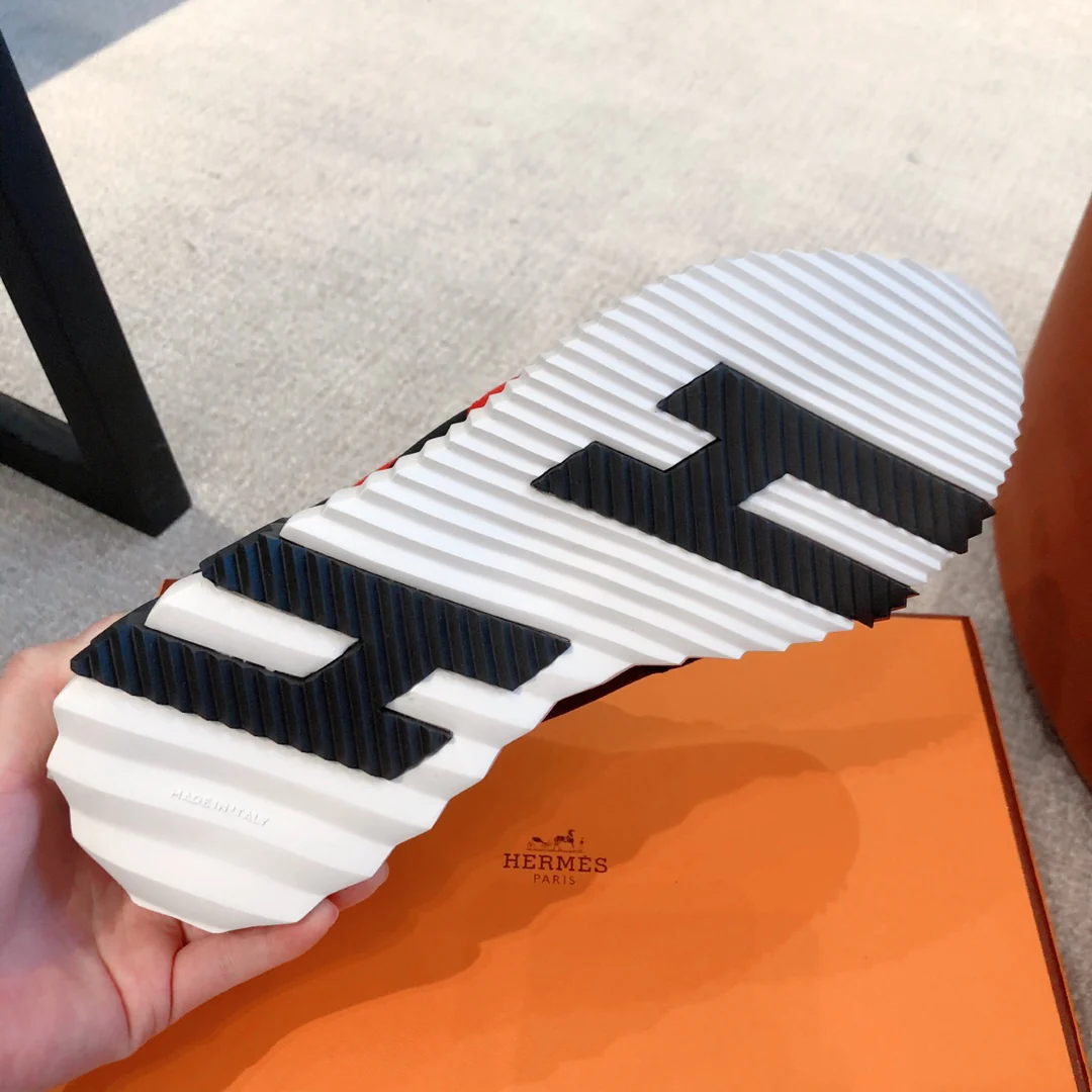 Новинки ранней весны 2022 года от Hermes - Спортивная повседневная обувь - Мужская - 11