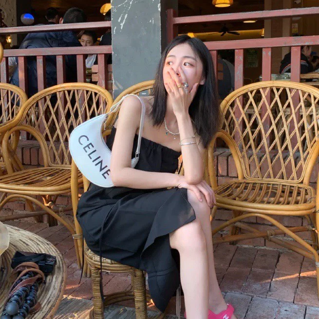 celine-ava сумка подмышки-1