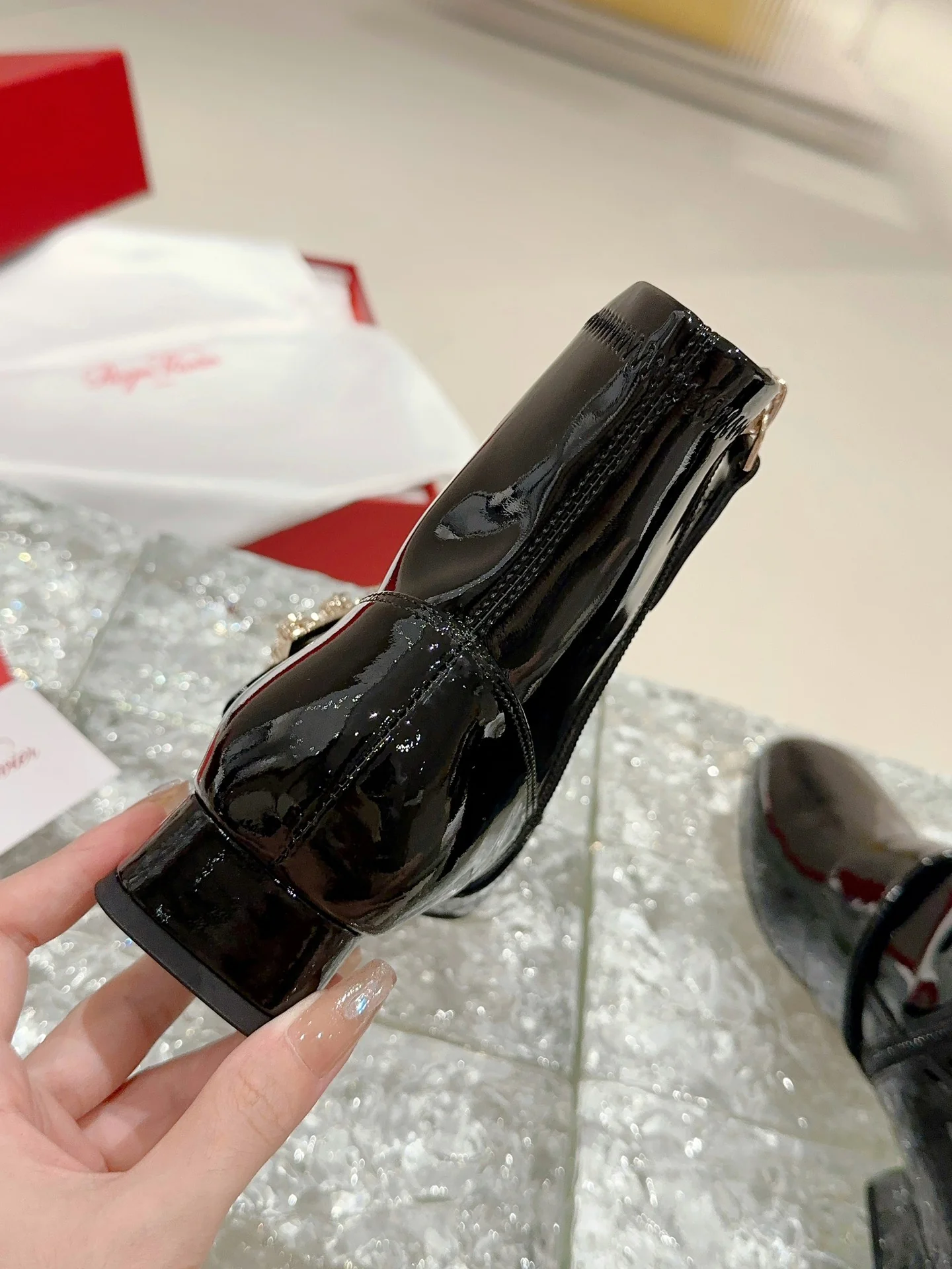 Туфли с квадратным носком и пряжкой - 2024 - Ботильоны на низком каблуке с металлической пряжкой - Черные