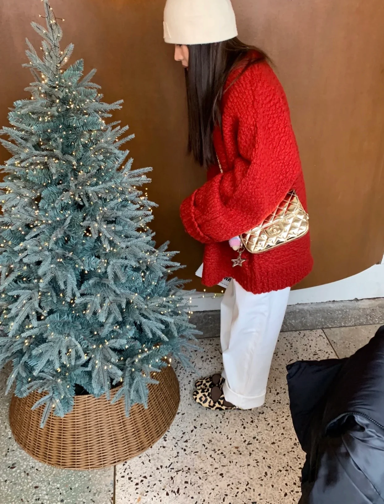 Весенняя коллекция Chanel 24c - Золотой кошелек для монет со звездным узором