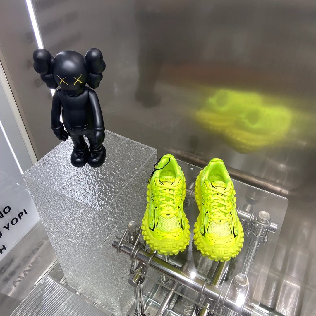 Массивные кроссовки Balenciaga в стиле автомобильных шин - унисекс - ярко-желтые