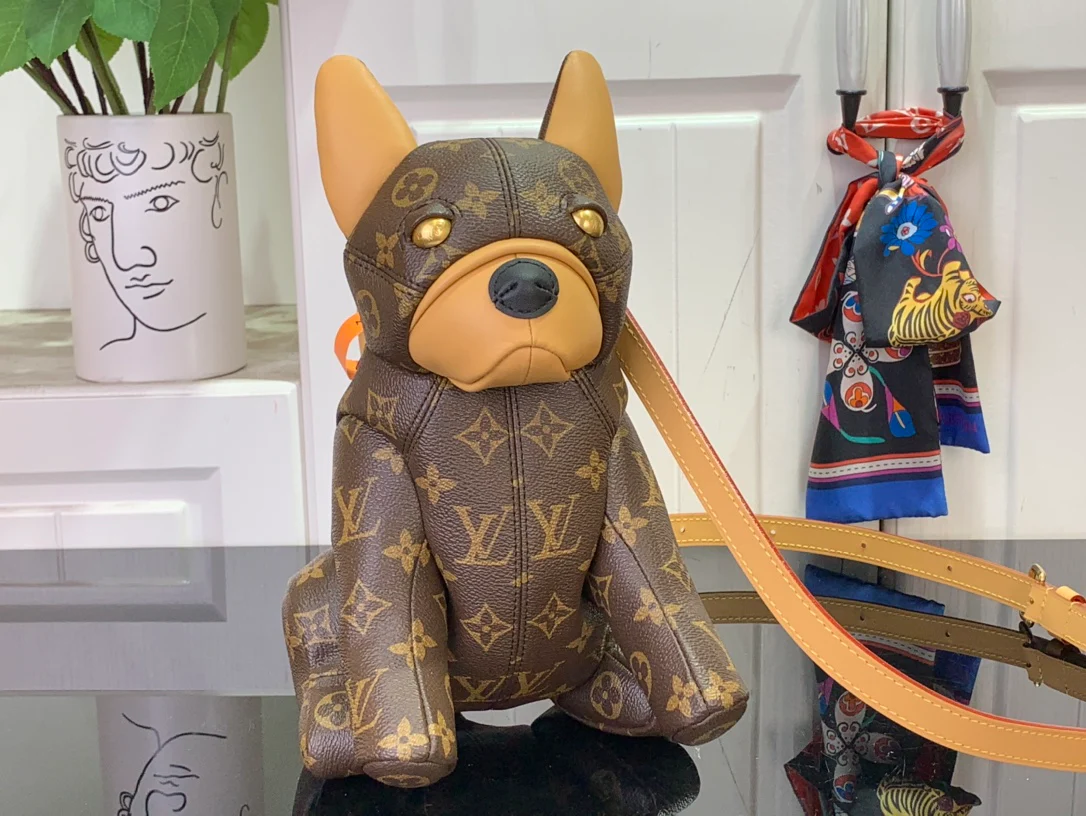 Сумка LV-m12617-pooch-bag с изображением французского бульдога - коричневая.