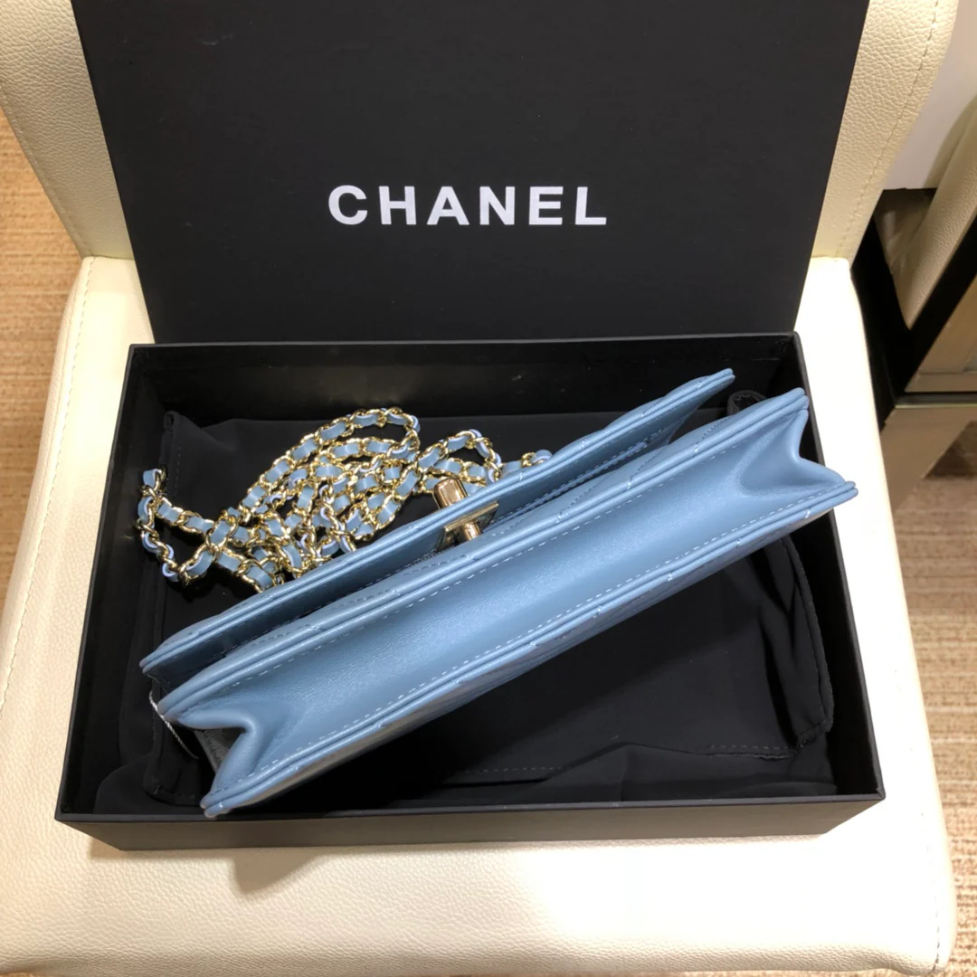 Chanel-trendy-cc-woc-19cm-6