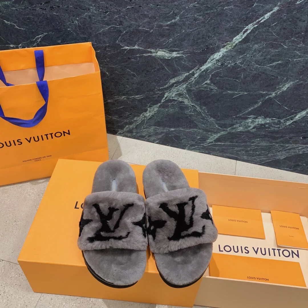 Тапочки LV Teddy из овчины - серые