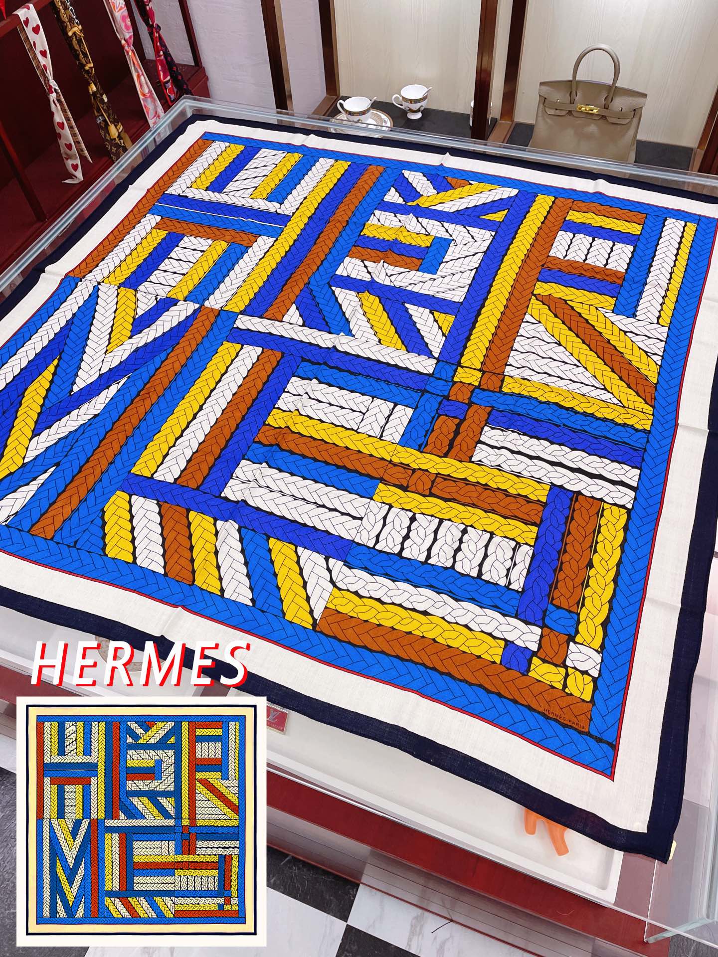 Шарф Hermes с переплетенными буквами H-H - 140 см - 70% кашемир - 30% шелк - 1 шт.