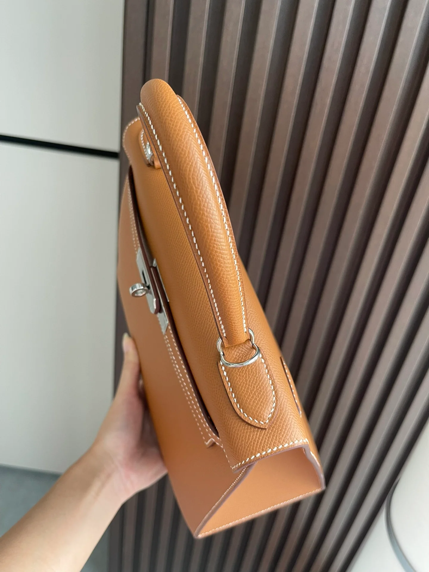 Hermes Kelly 28 Epsom Outer Seam Gold Brown Silver Buckle