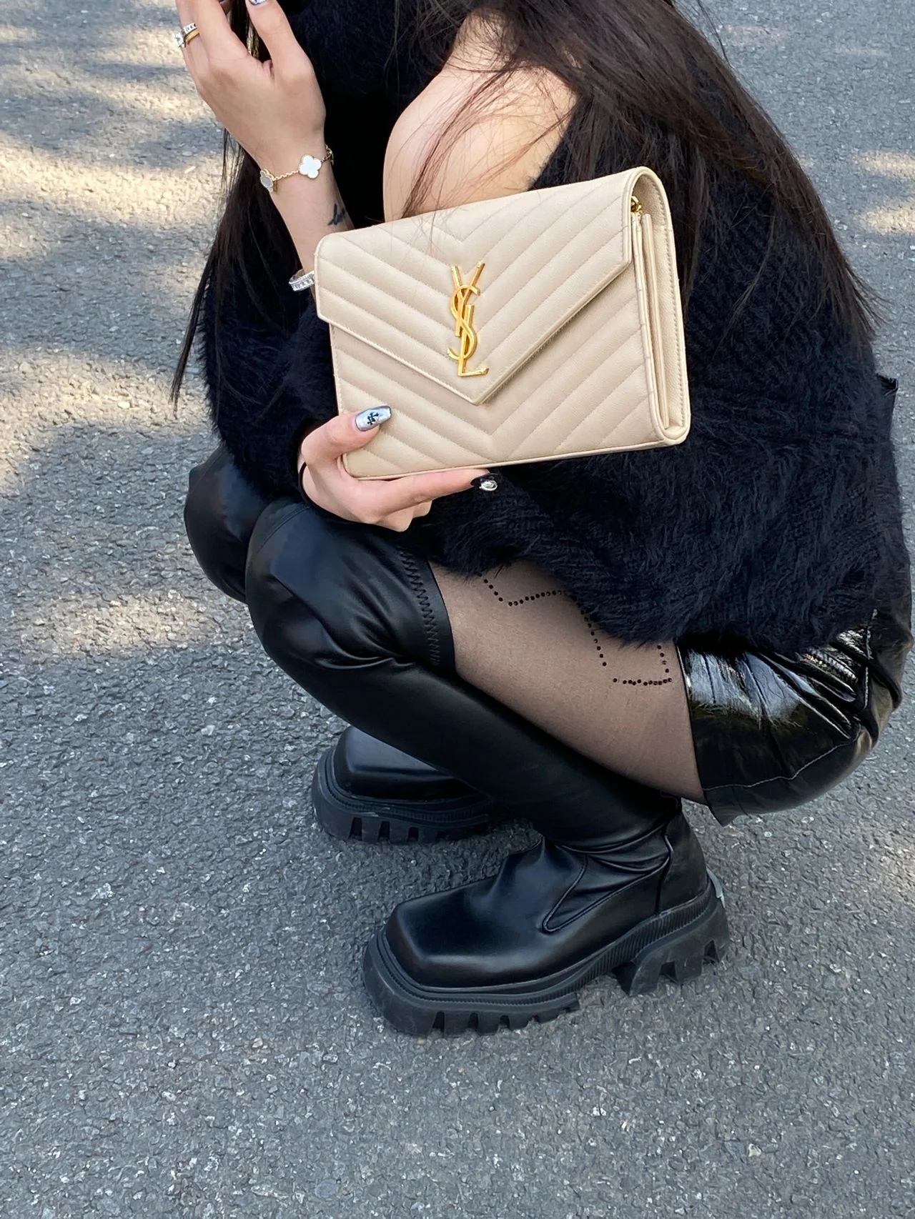 YSL-WOC-Envelope Bag-Apricot