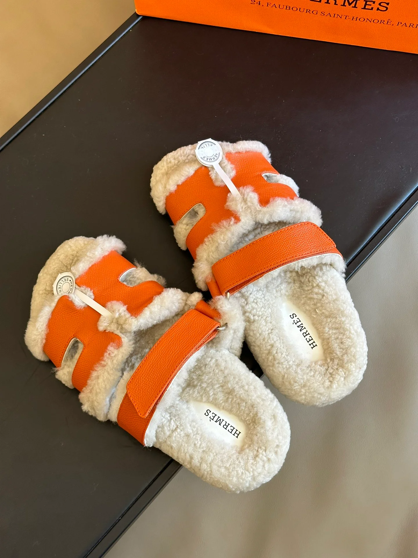 Тапочки Hermes 2024 с отпечатком руки - оранжевые