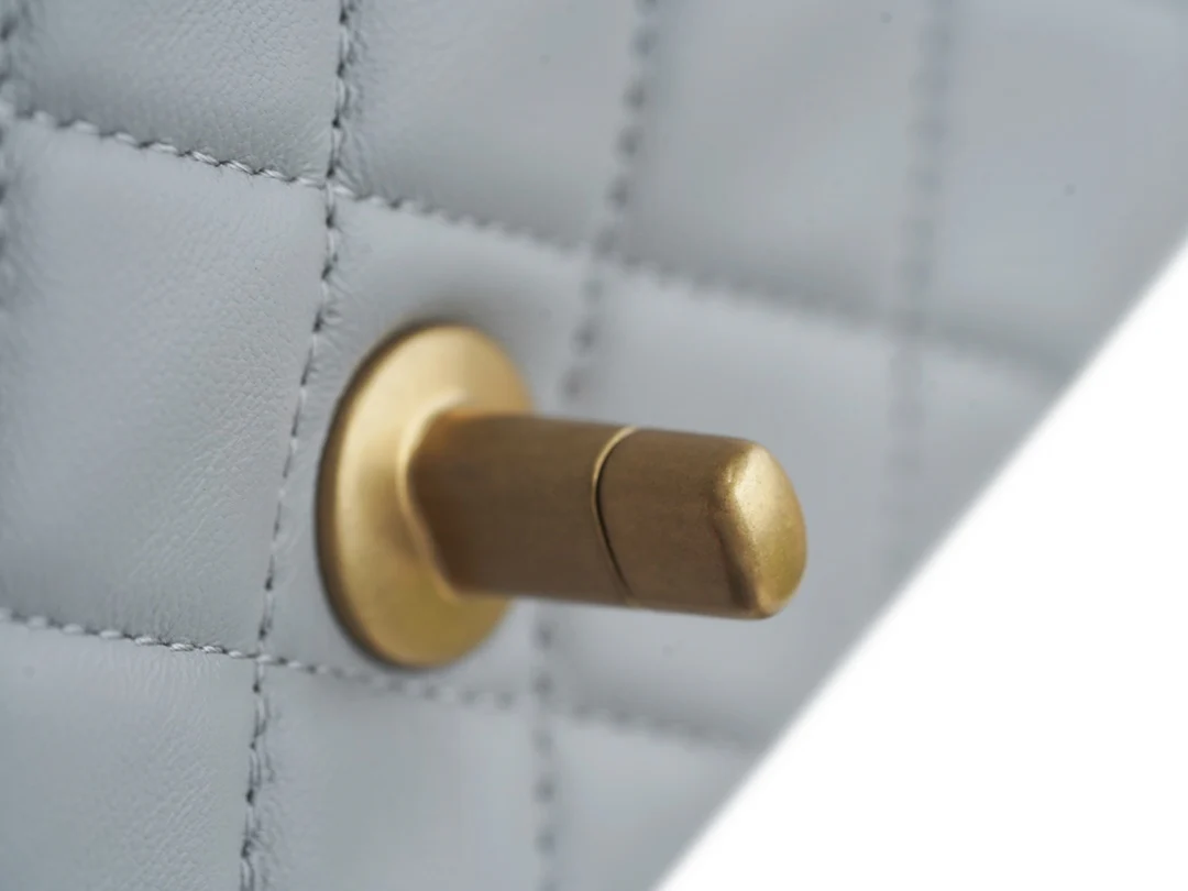 Мини-кювета Chanel CF Gold Ball - светло-серый