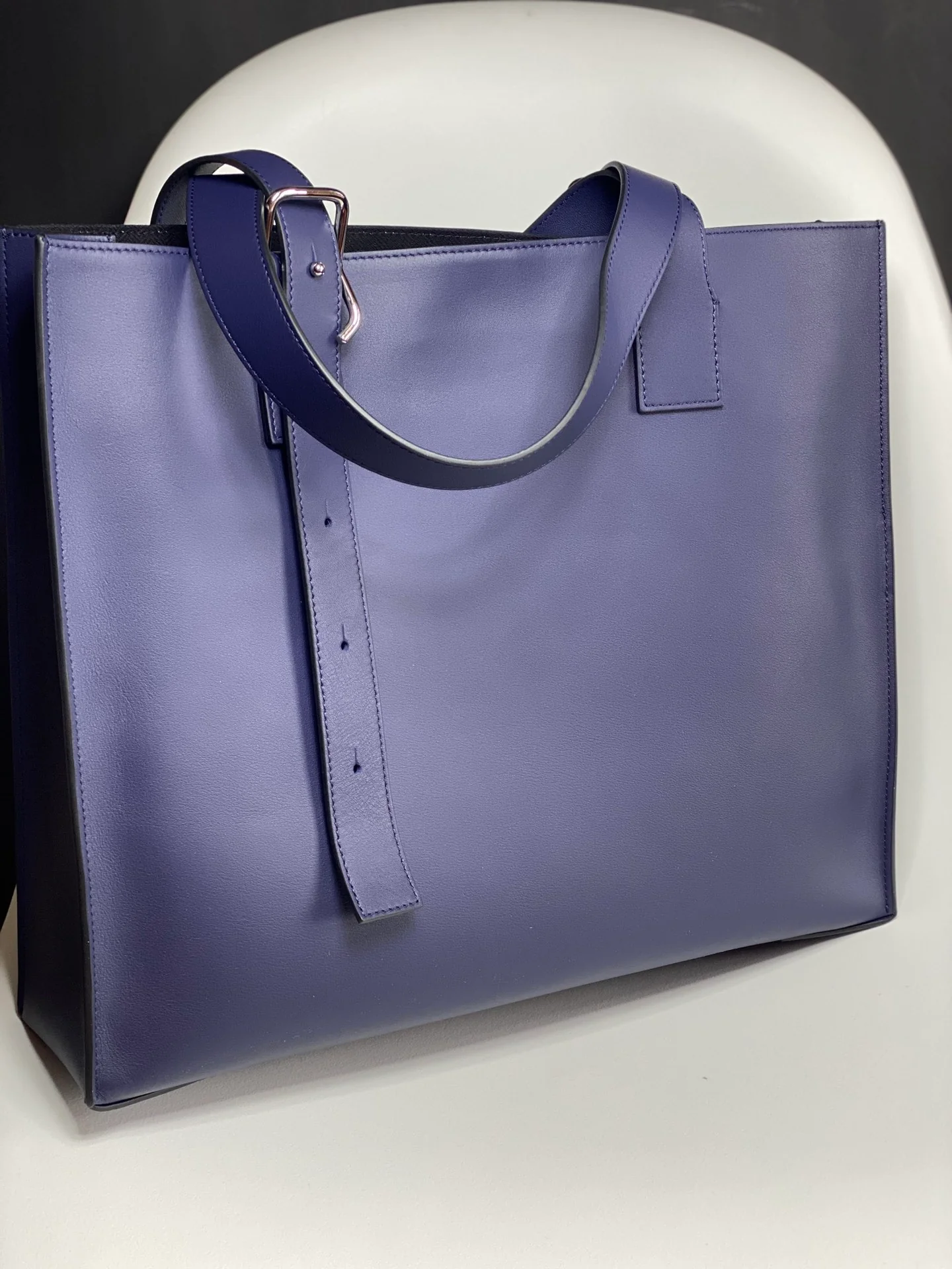 Сумка-тоут Loewe с горизонтальной пряжкой-1