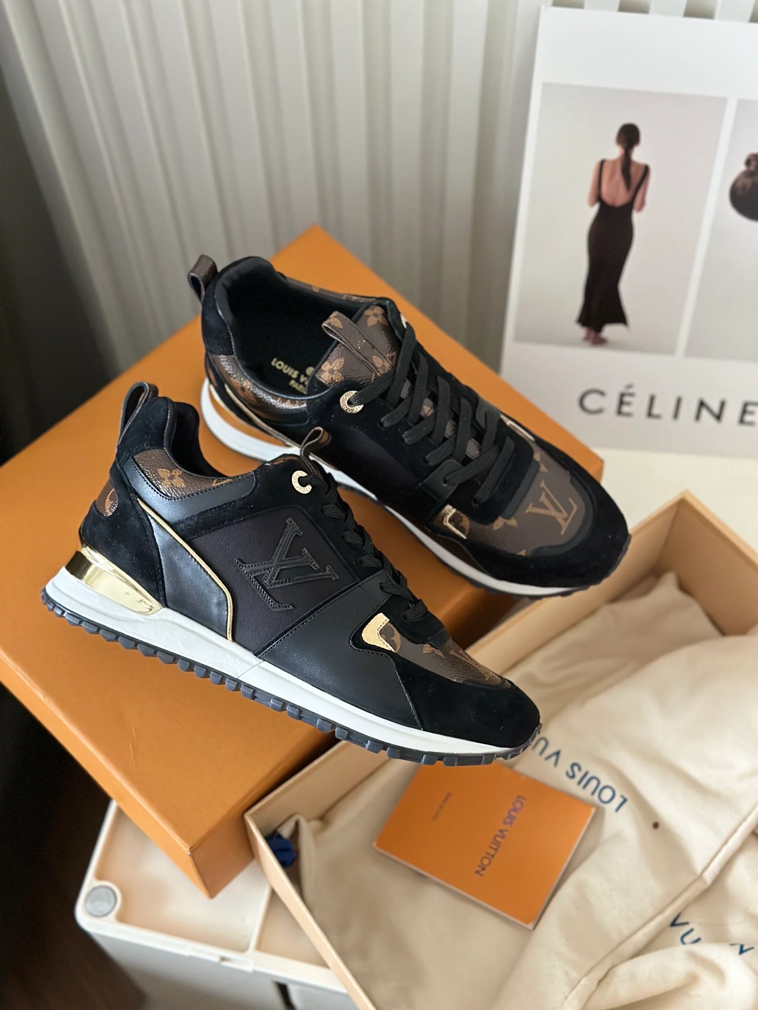 Кроссовки LV Runaway - серия Monogram - базовый стиль