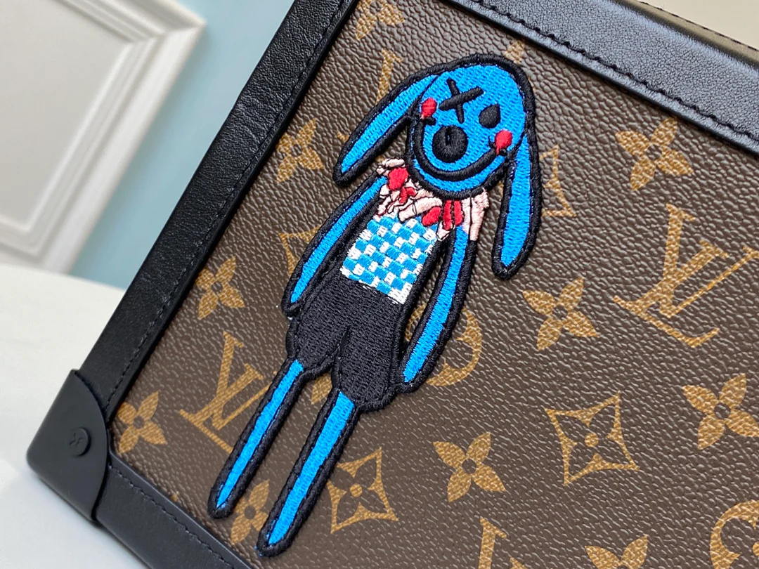 lv-m45619-zoooom-with-friends-box bag