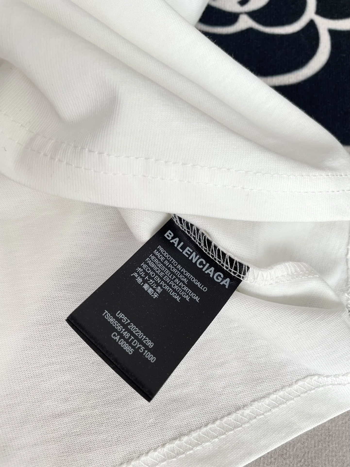 Футболка Balenciaga 2403 с коротким рукавом и стразами BB, свободного кроя, белая.