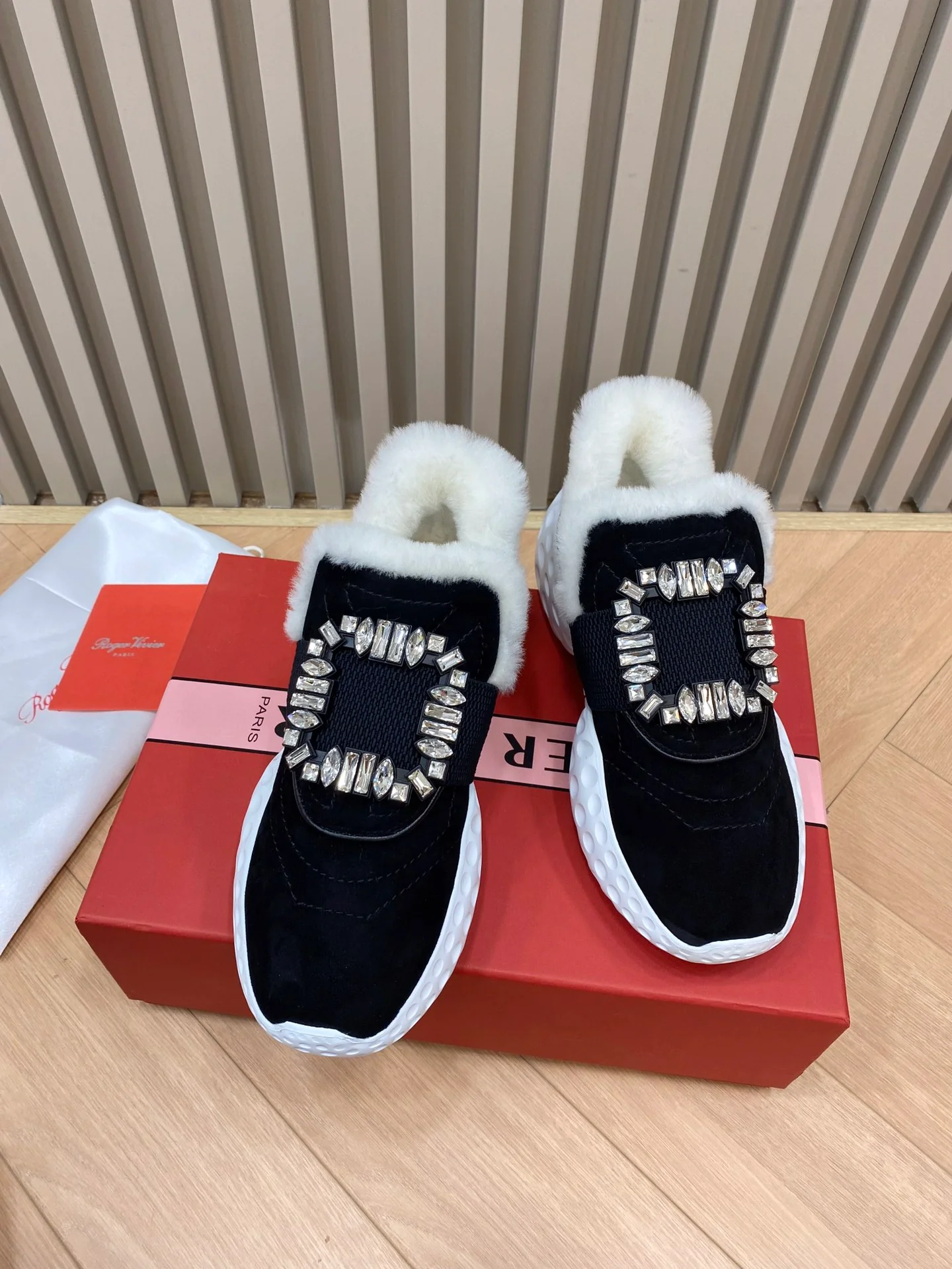 Обувь RV - Новинки сезона осень/зима 2022 - Спортивная и повседневная обувь