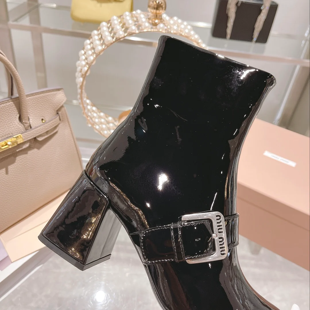 Ботильоны Miu Miu 22s с застежкой-молнией и металлической пряжкой - 1