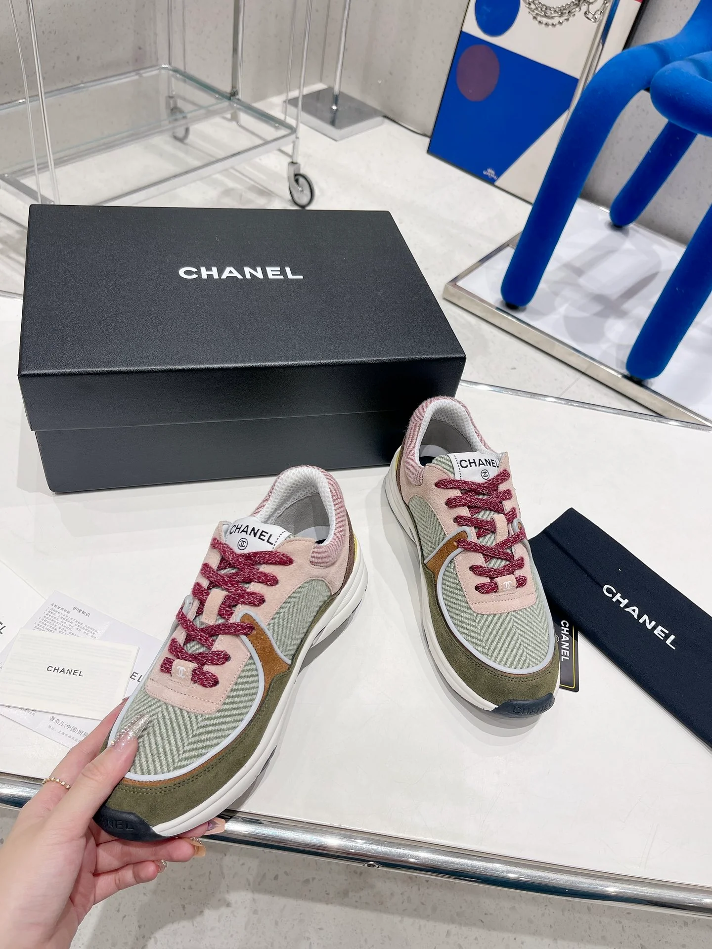 Повседневные кроссовки Chanel осень/зима 2022 — зеленые