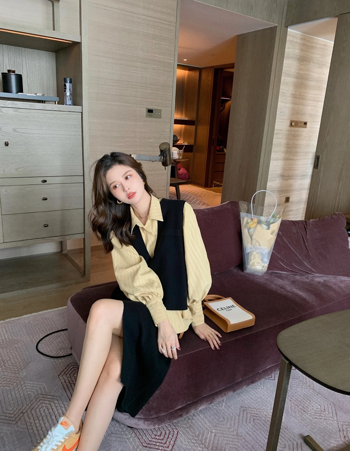 Миниатюрная вертикальная сумка Celine Cabas из кожи с принтом