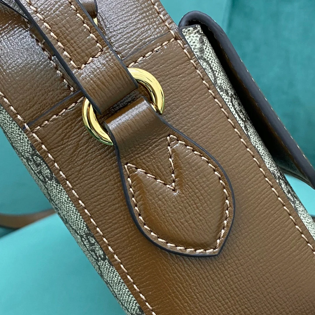 Сумка для фотоаппарата Gucci 1955 с пряжкой в ??виде подковы - 1 шт.