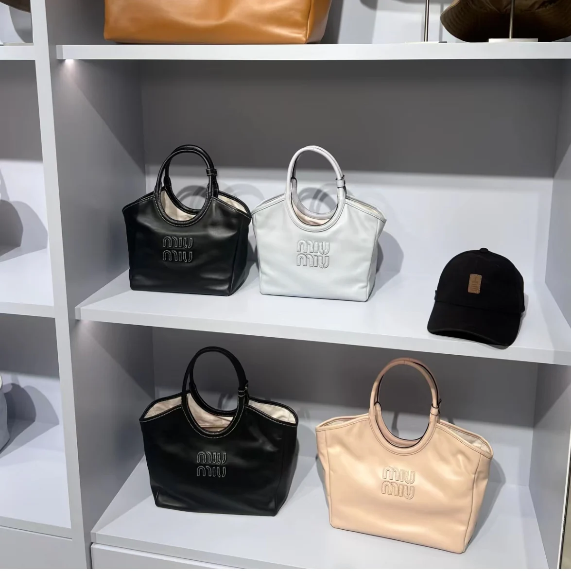 Сумка-тоут Miu Miu Ivy - Body Showcase