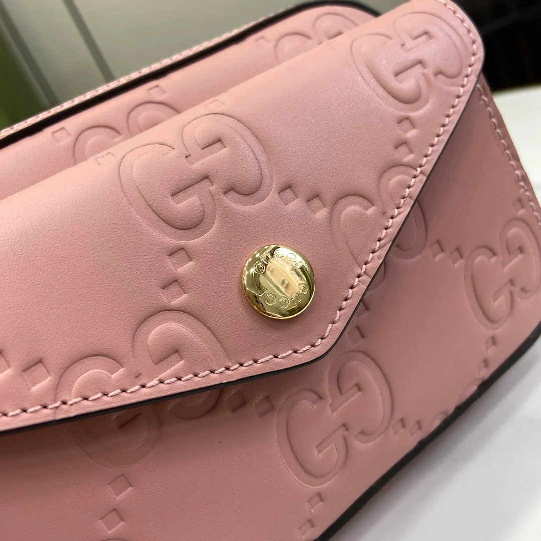 Мини-сумочка Gucci Ophidia на цепочке, 18 см, розовая.