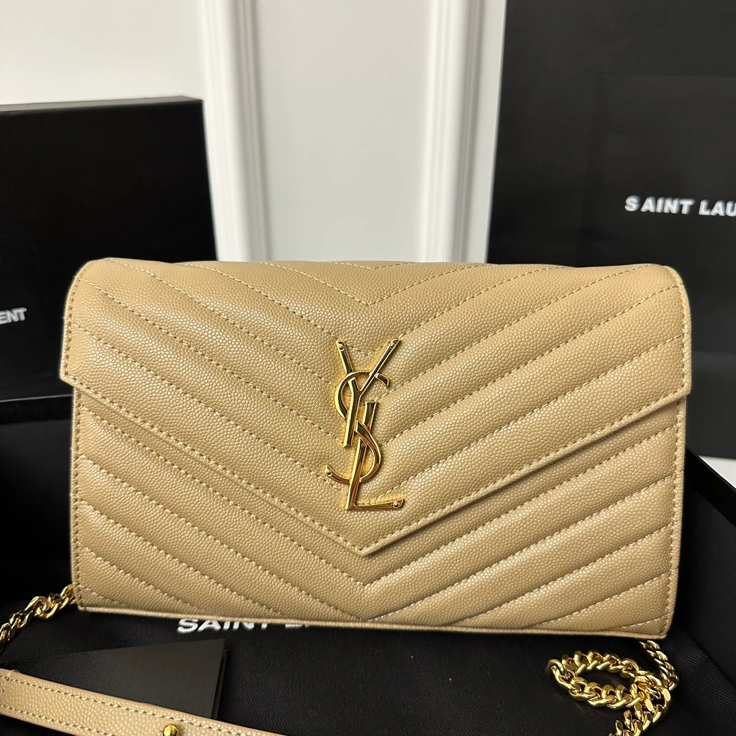 YSL Monogram Caviar WOC Абрикосовый с золотой пряжкой 22 см 1