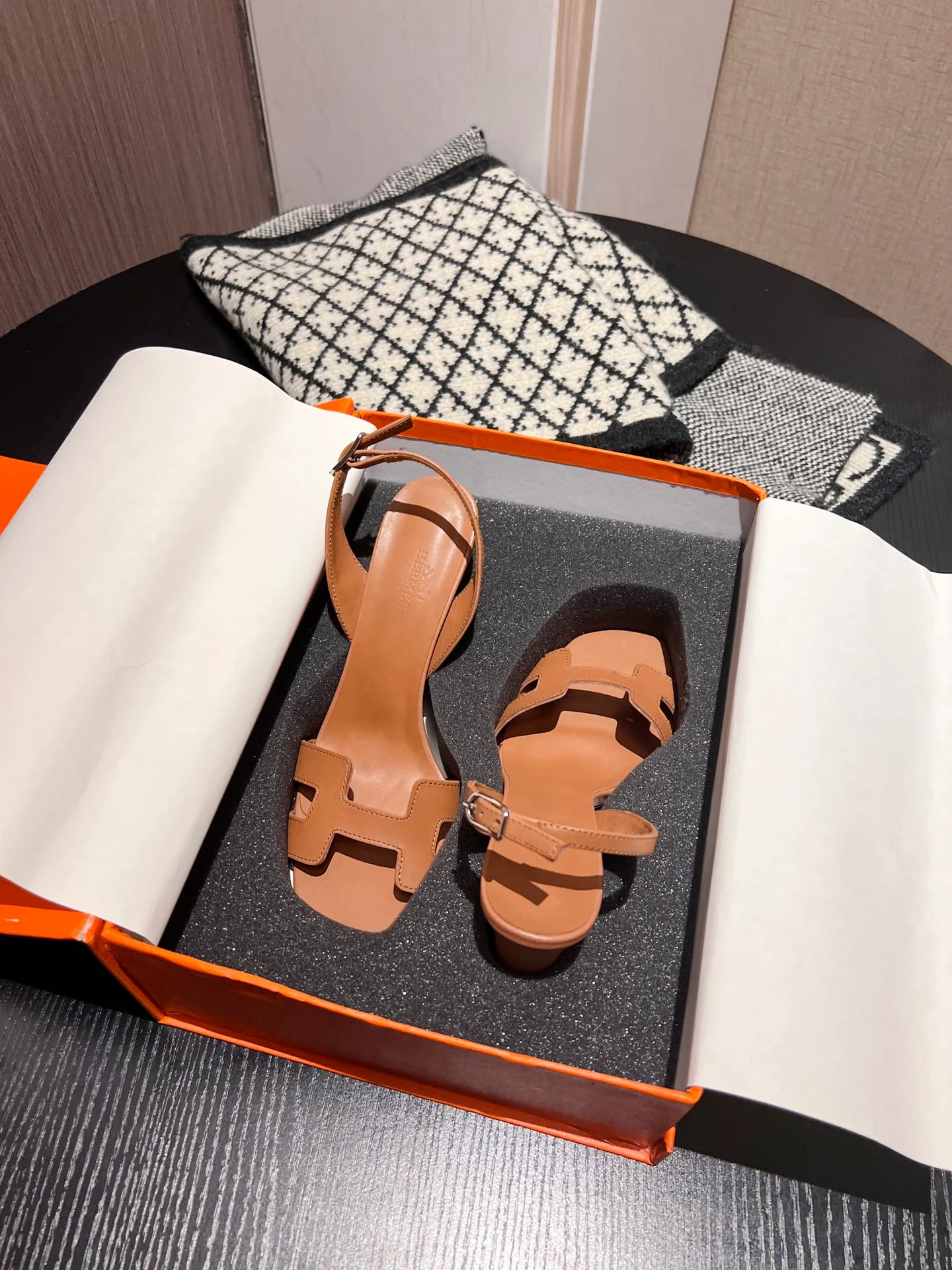 Босоножки на высоком каблуке Hermes - коричневые