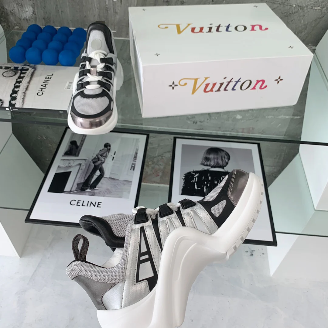 Обувь LV - Массивные кроссовки LV - 14