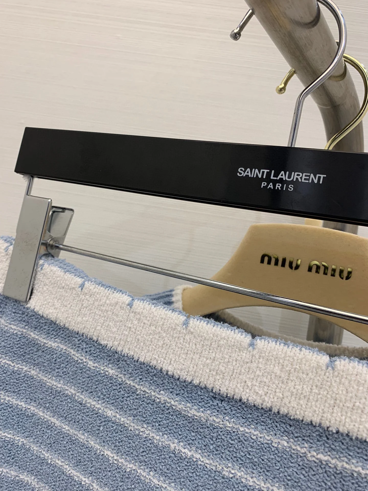 Miu Miu - 2404 - Новинка сезона Весна/Лето - Вязаный комплект в полоску - Синий