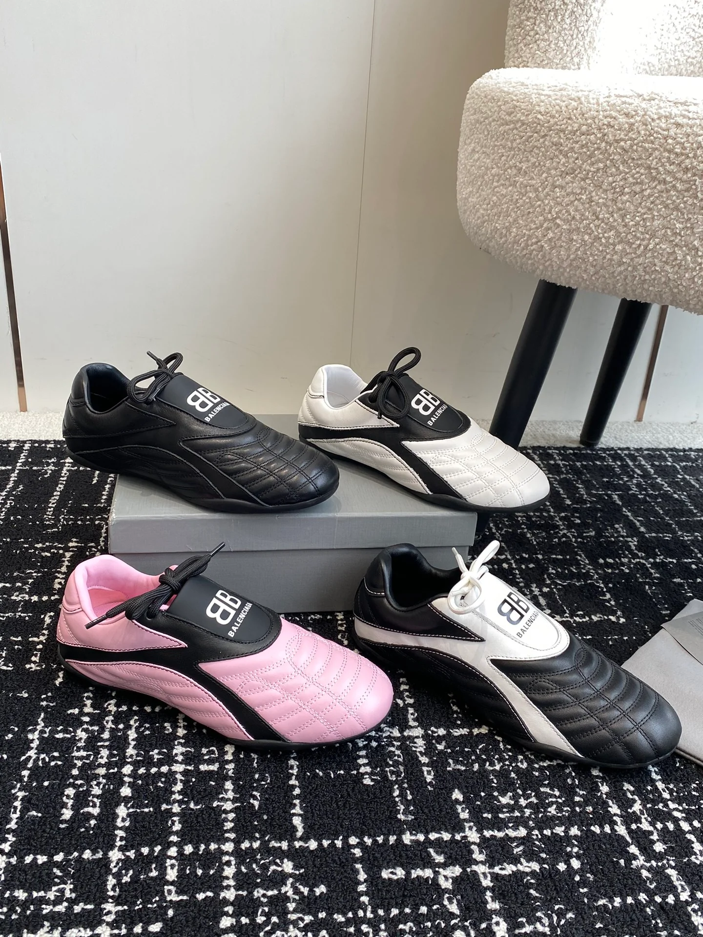 Кроссовки Balenciaga 2024 в бейсбольном стиле - изображение из коллекции