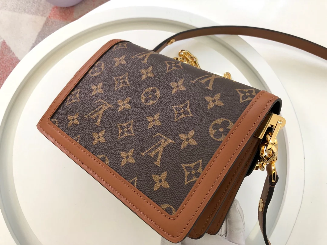 m43392-LV-2019-Ранняя весна-dauphine-Сумка-мессенджер-Маленькая