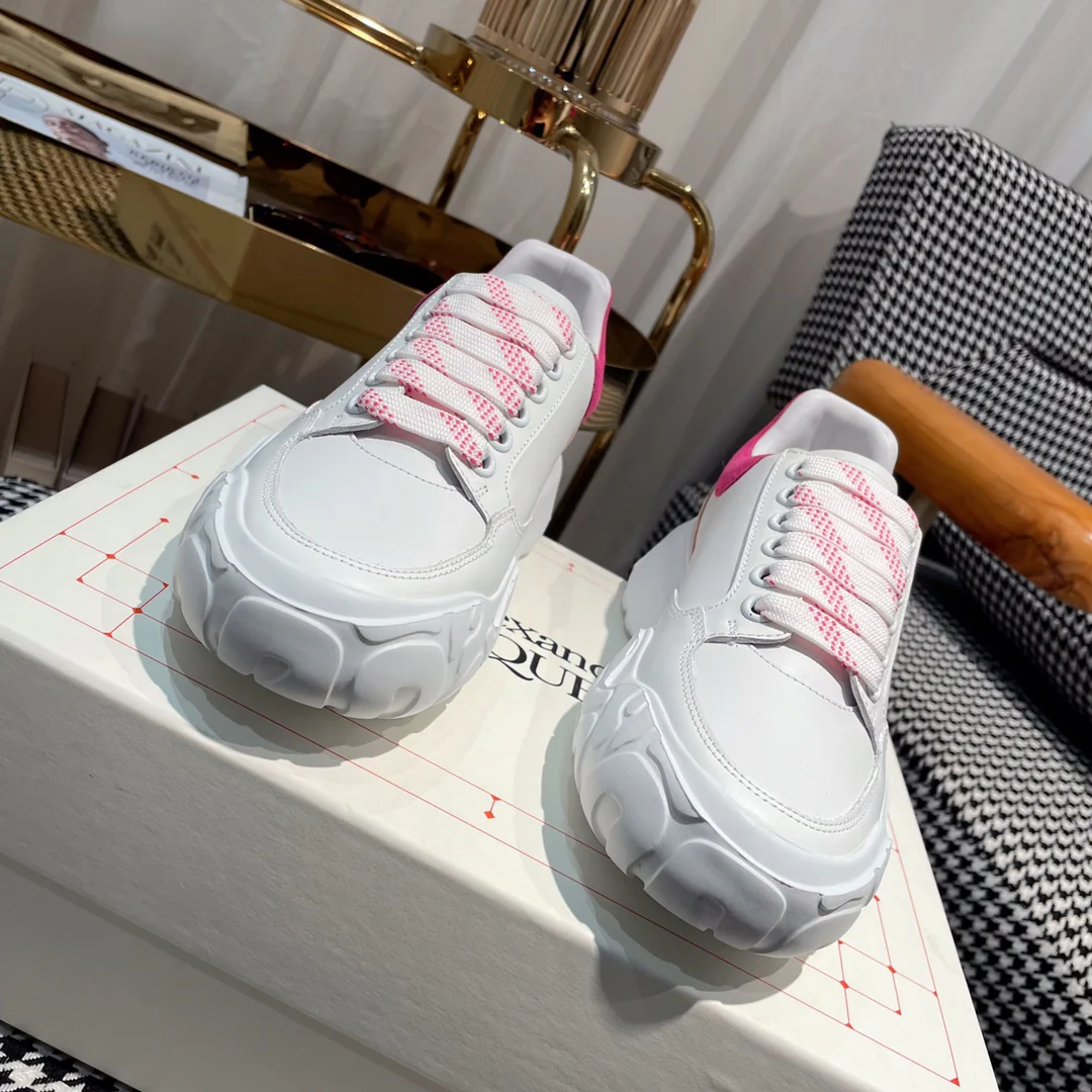 McQueen - Новые кроссовки - Розовый хвост