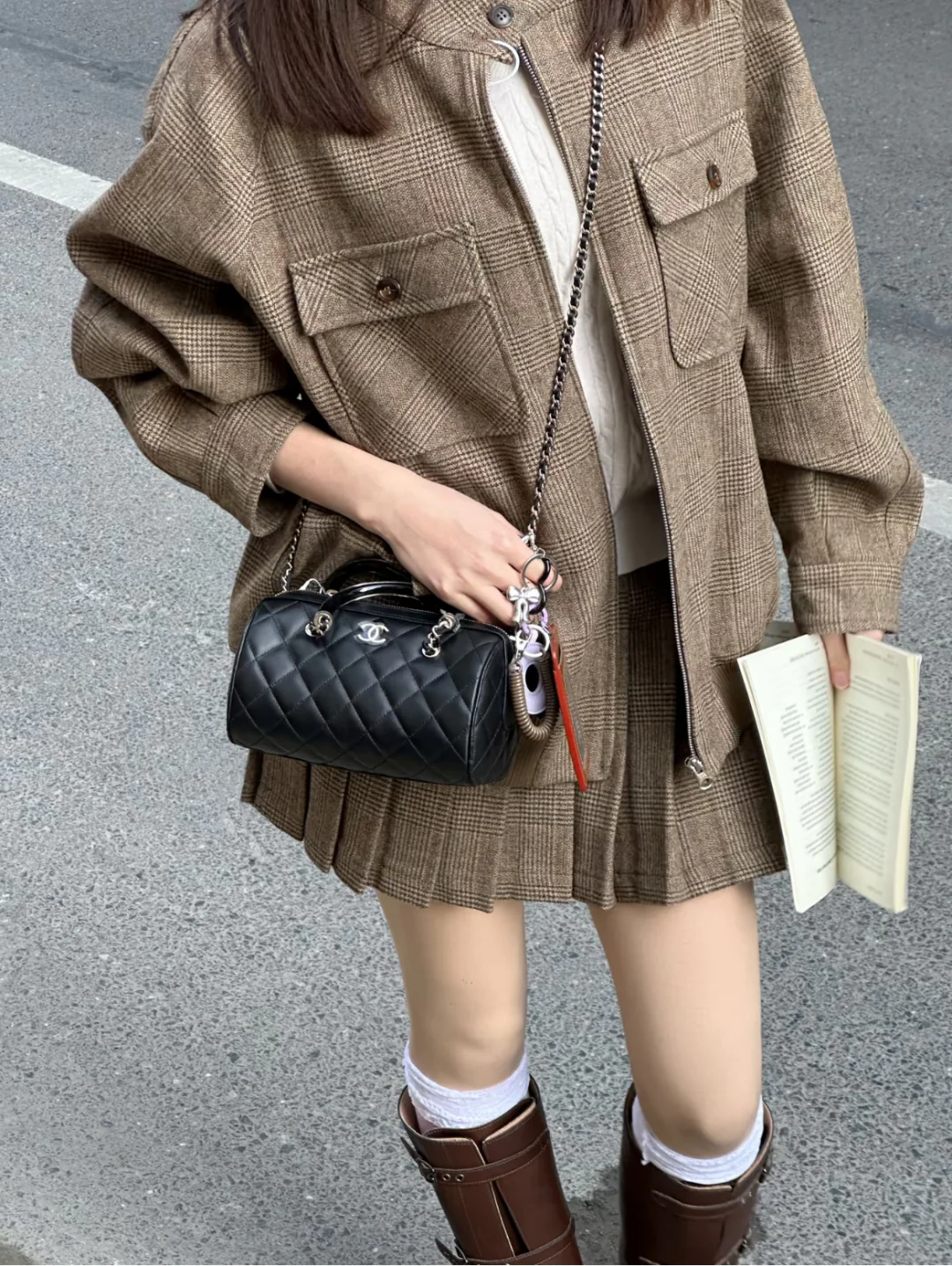 Ручка эмалированная Chanel 25 пенсов???