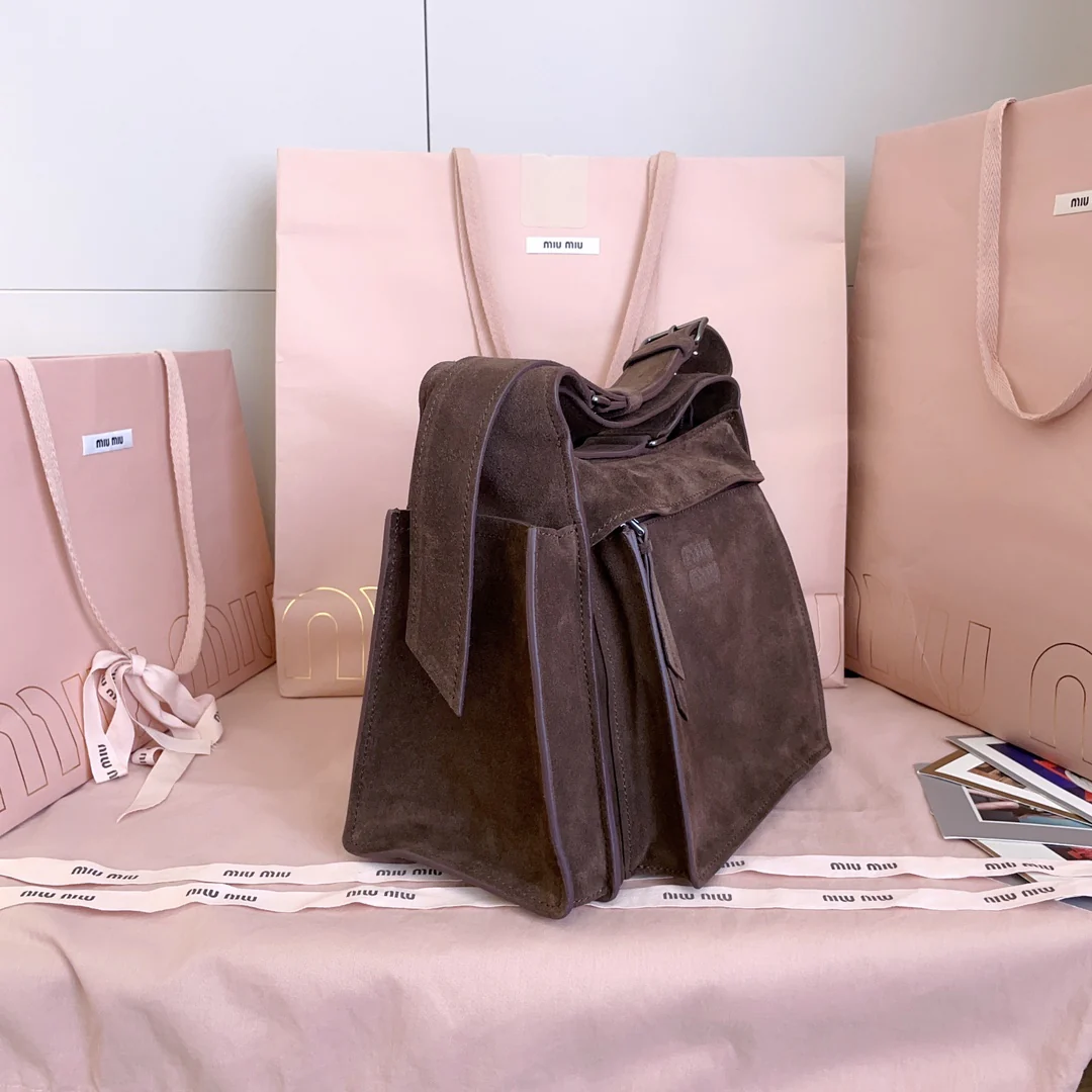 Квадратная замшевая сумка-мессенджер Miu Miu-5ba175