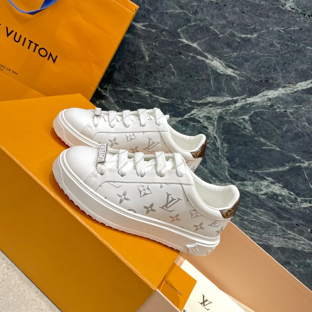 Обувь LV - LV Time Out - белые кроссовки на платформе - серебристые с золотой фольгой