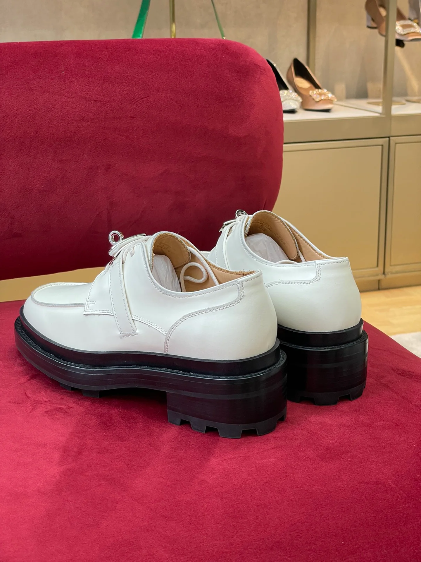 Hermes - Новинка сезона осень/зима 2022 - Обувь Kelly Alo