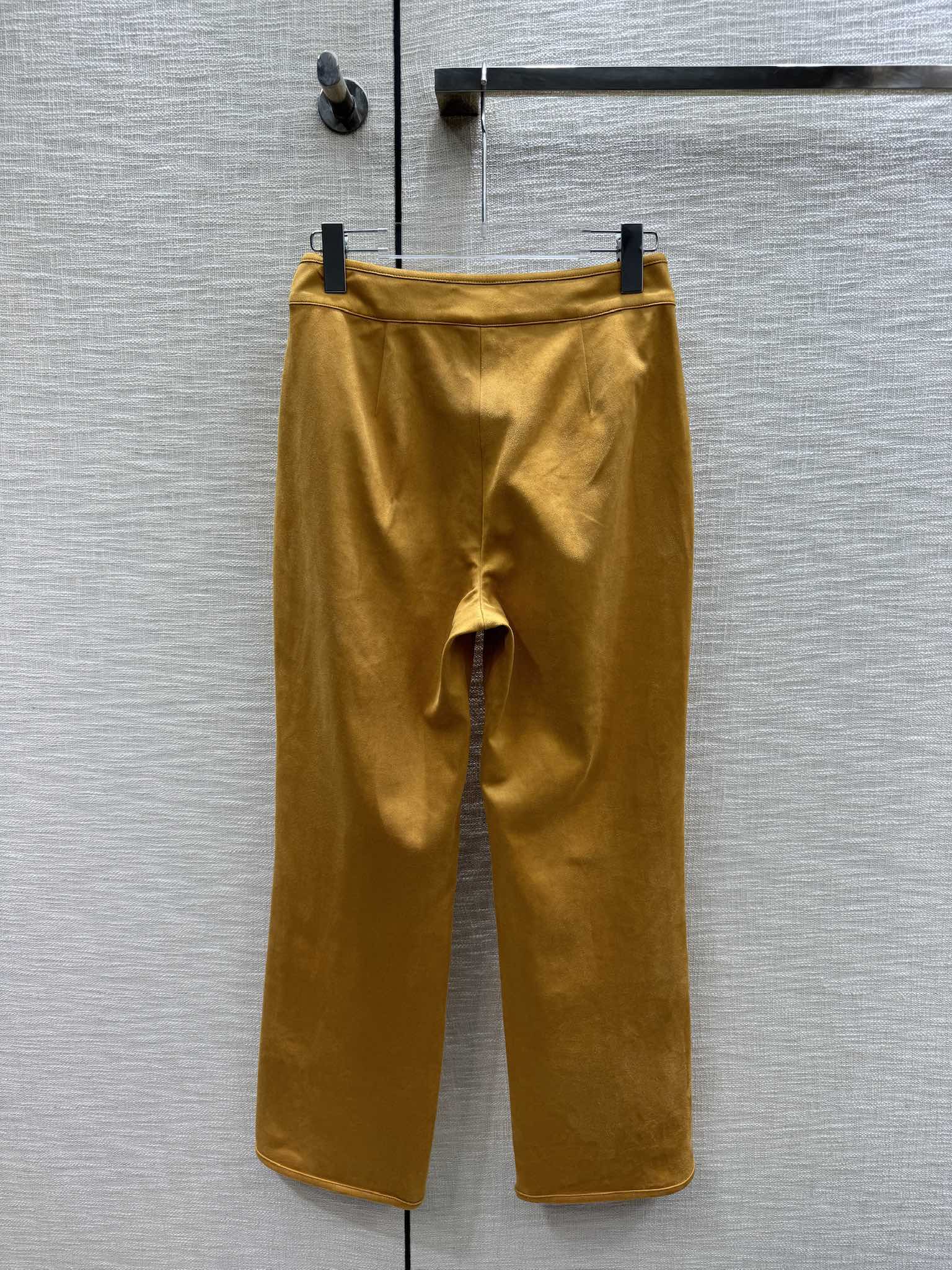 Повседневные брюки прямого кроя Chanel 2403 из экологически чистой искусственной замши