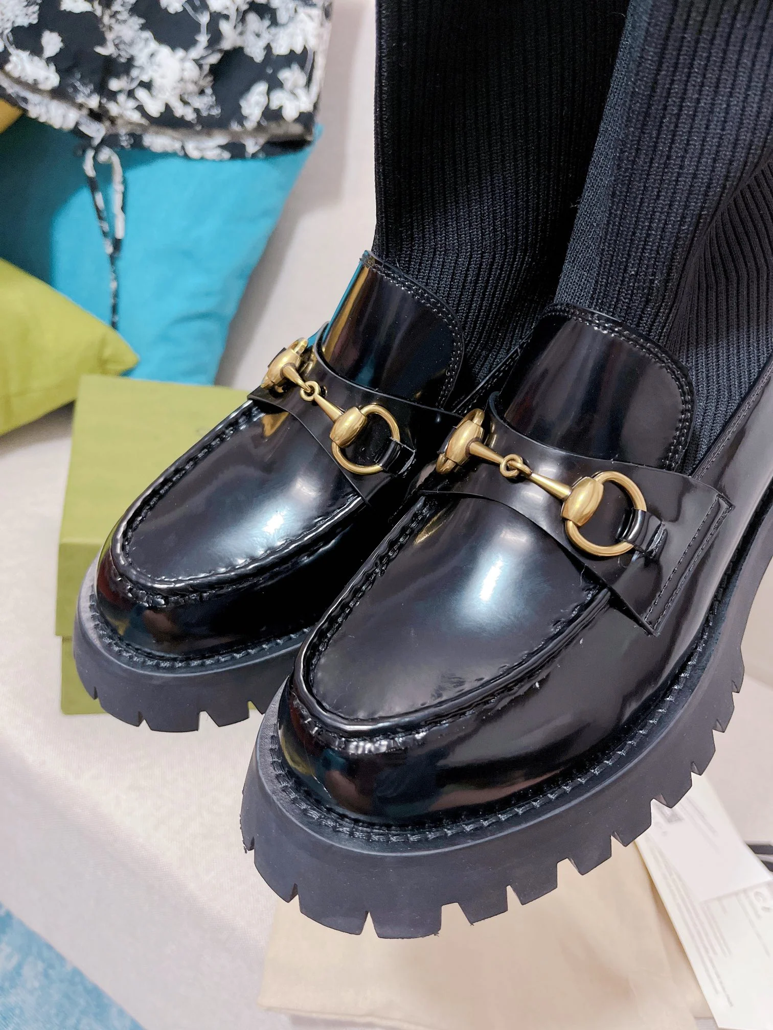 Новинка сезона осень/зима 2022 от Gucci - туфли-носки